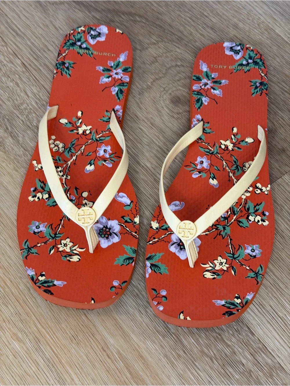 Tory Burch Orange Floral Flip Flops with Cream Straps size 11 flowers coastal